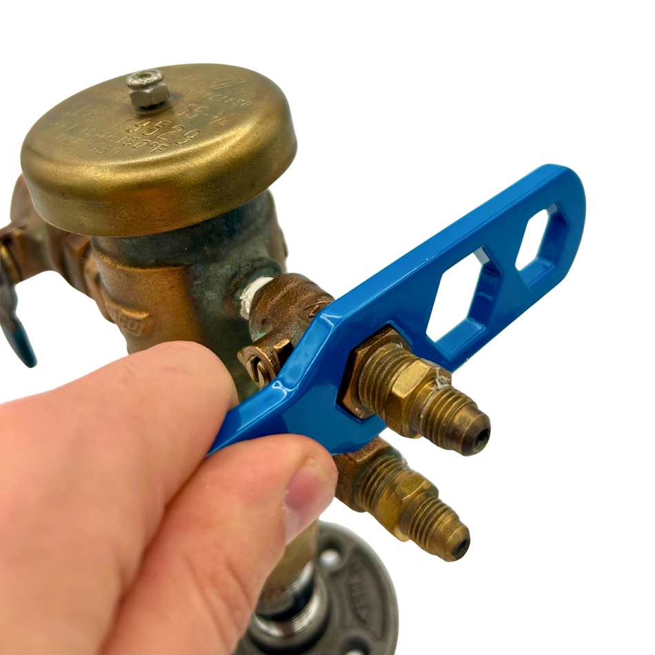 TC100. Test cock wrench for easily installing or uninstalling test cocks